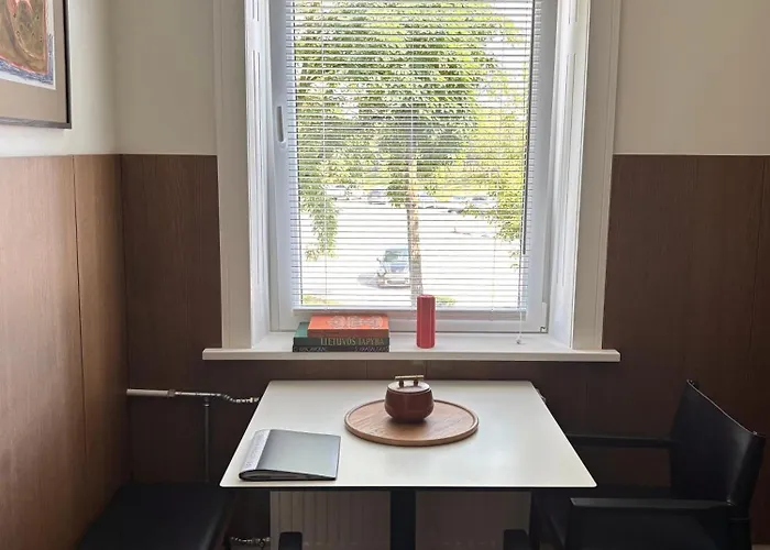 Апартаменты Old Town Whispers *